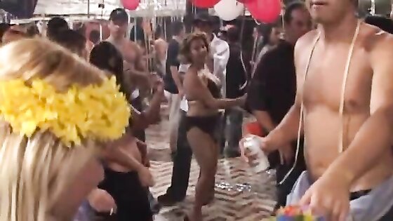 Brasileirinhas sexo e carnaval