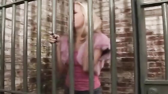 Hillary Scott Big Cock In Jail