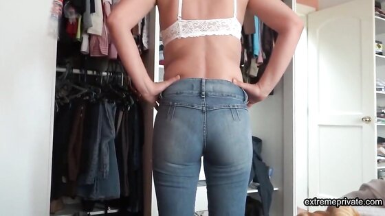 stepmom let me watch her dressing up