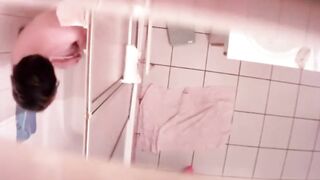 spying on my stepsister shaving her pussy