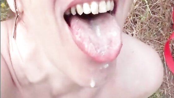Milf Jessy blow and suck a big cock to cum in her mouth