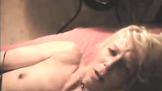 Marleen sucks cock
