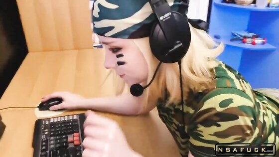 Fuck Cute Girl when she Play in WoT Sweetie Fox p1