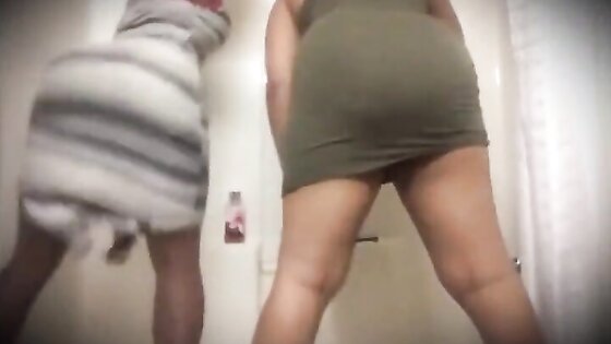 Two Sluts Twerking Nude No Panties