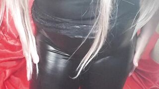 Susi is wearing black latex and teasing with her asshole lick it