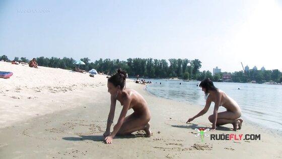 Stunning young nudist