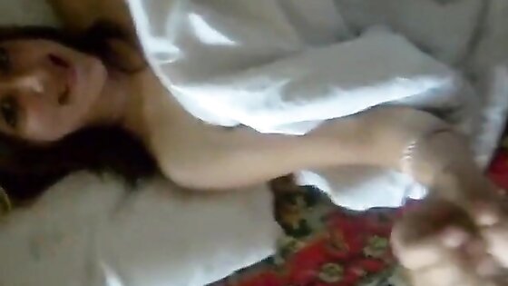 Sexy Teen Giving A Morning Handjob - POV