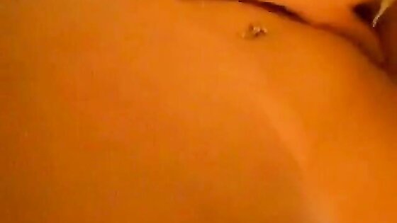 Teen selfie masturbation