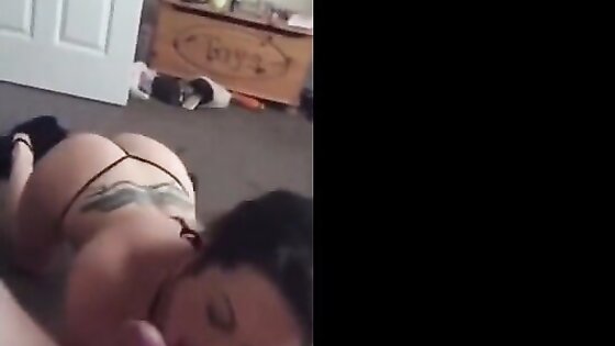 Sexy White Girl giving Head