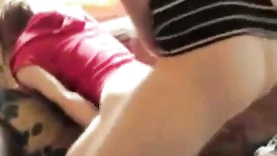 Deutsches Amateur-Mädchen anal cremped