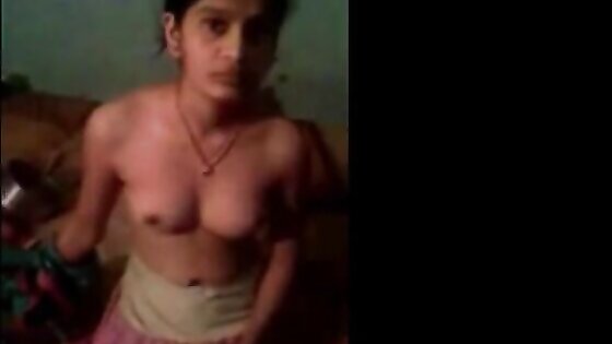 sexy northindian shows nude to bf