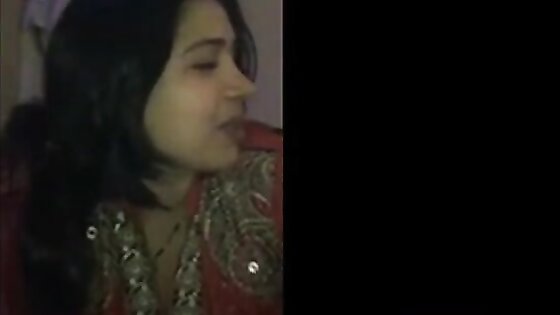 Pakistani - Indian Urdu Poetry Slut