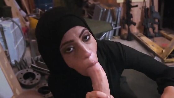 arab suck10.