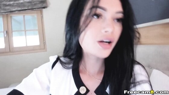 Hot Brunette Uses Sex Toys To Fuck Her Pussy