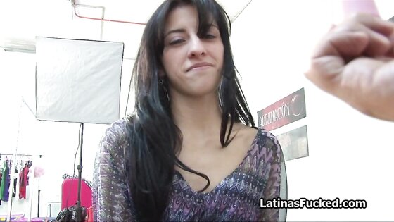 Latina amateur toys and blows on camera for the first time