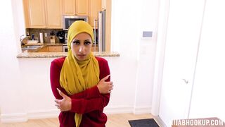 Kira Perez Hijab Hookup