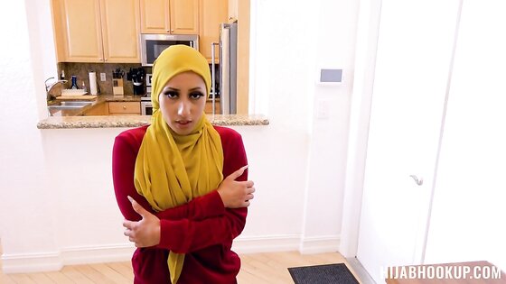Kira Perez Hijab Hookup