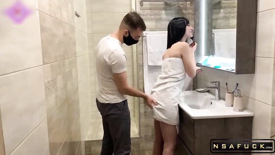Fucked a Friends Fiancee in the Bathroom and she was Late for the Ceremony