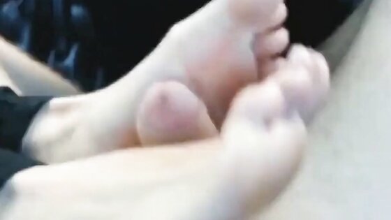 Very Beautiful Feet Doing Their Thing