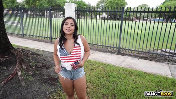 Hot Girl Loves America