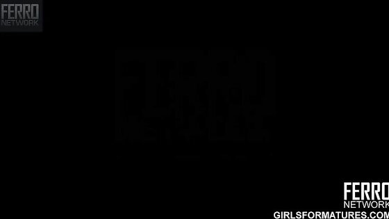 Chubby Mature Fisted By Younger Girl