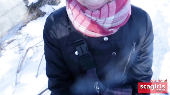 Teen Schoolgirl Gives Risky Public Blowjob in the Park