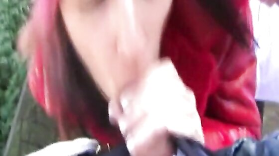 Deutscher Outdoor-Blowjob in Köln – öffentliche Gesichtsbesamung!