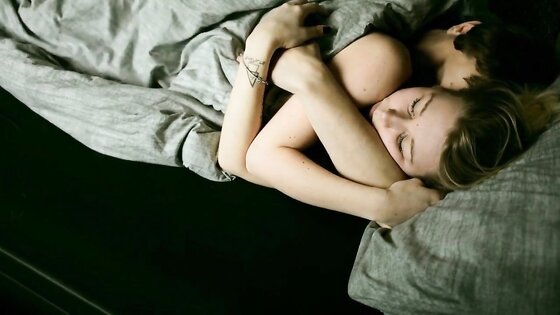 Morning Sex with a Beautiful Blonde Teen Ends with a Creampie