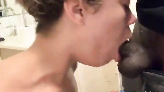 Sucking a Big American Cock Like a Pro