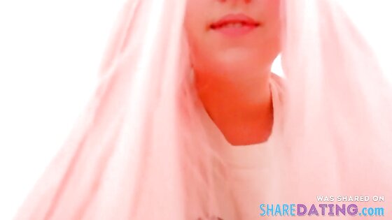 Teen Babe Pounces on Cock for Amateur Cumshot