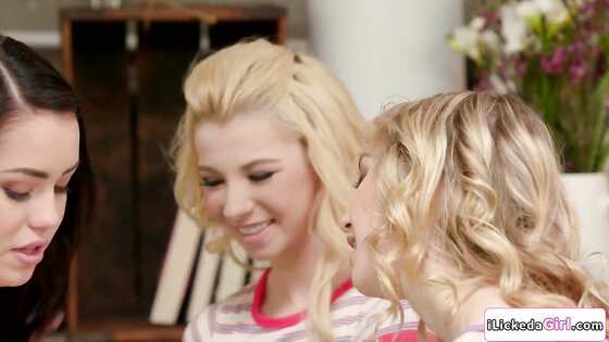 Lesbian teen making best friend squirt 2