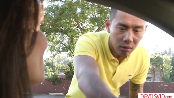 Syren De Mer picks up dude and fucks him