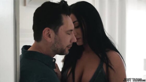 Fuck my mouth first, then my pussy!