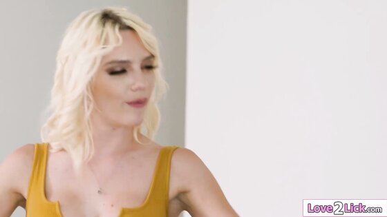 Besties jeans ripped open for asslicking