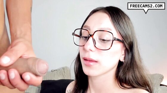 Nerdy Babe Deepthroating Huge Dick