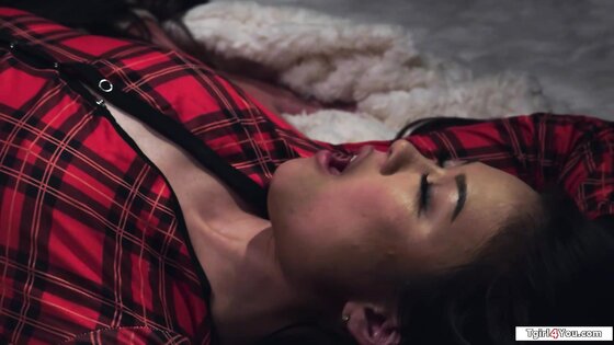 Im cozying up to my hard cock shemale gf