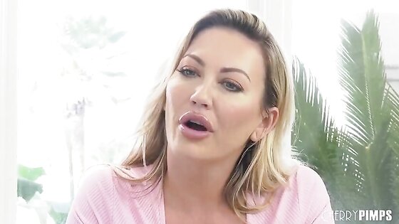 She Fucks My Ass