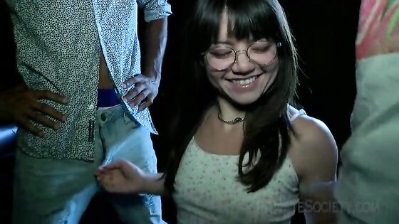 Hairy Teen Slut Mochi Mona First DP