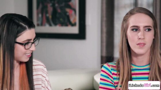 So this is scissoring, it feels so good!