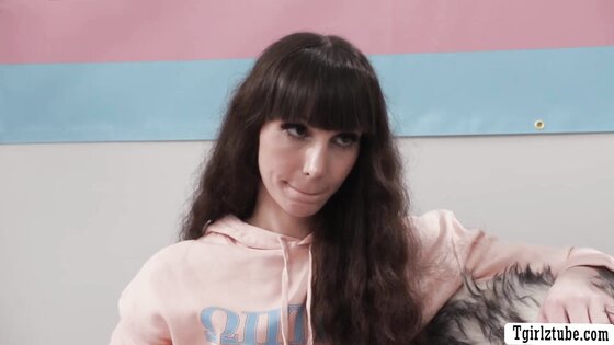 Visiting my TS frat Masters house and do anal