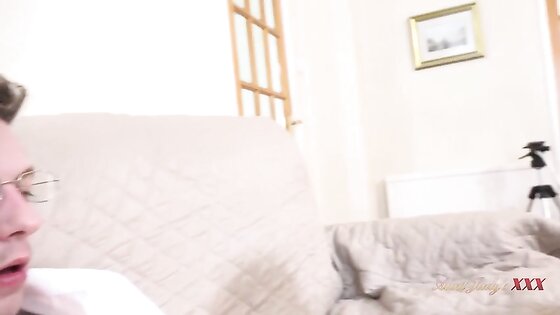 Mature Maisie Lewis Loves Young Cock