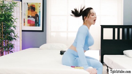 Caught my TS girlfriend sucked by this slut clerk