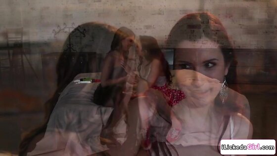 Lesbian proves bff shes better than guys