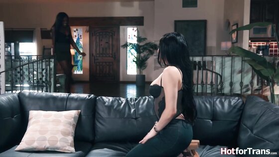 That new butt plug looks so good on you