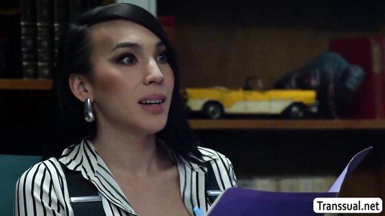 Fucking my horny TS boss in her office