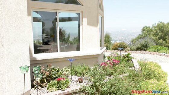 Really Mackenzie fucking right ifo me?