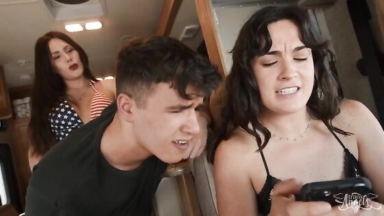 Big Coyck Shemale Deep Fucks My Ass