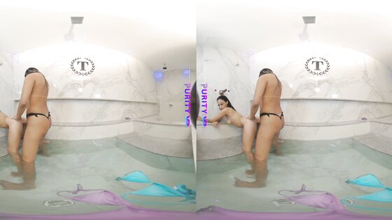 PURITYVR Playful girls Luana and Kelly