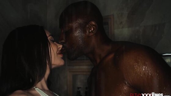 Girlfriend riding bfs bbc in the shower