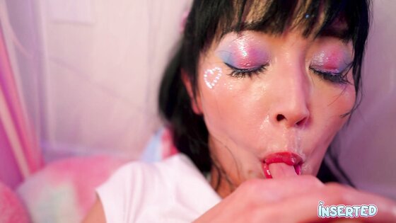 INSERTED Marica Hase turns on the charm